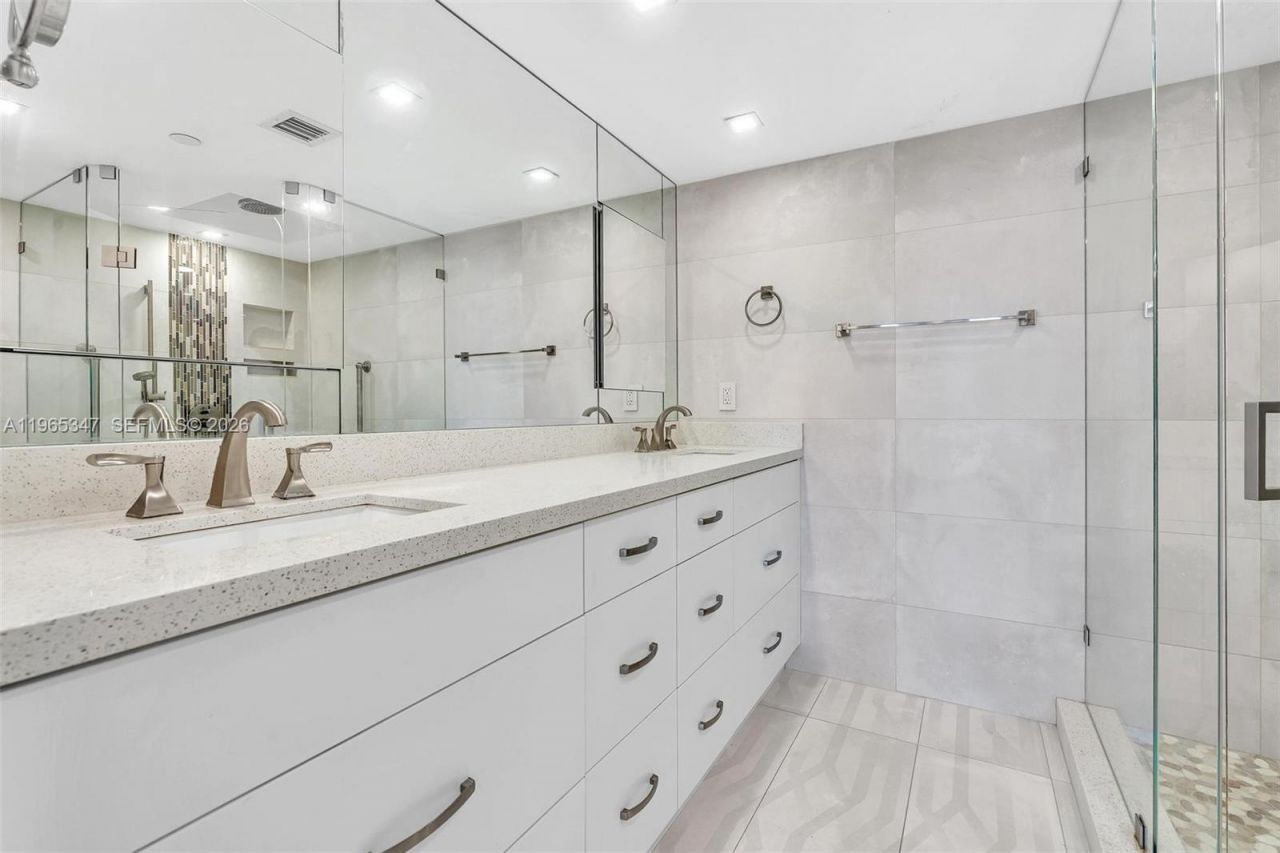 4000 Towerside Ter , Unit TS9, Miami, FL 33138 Photo