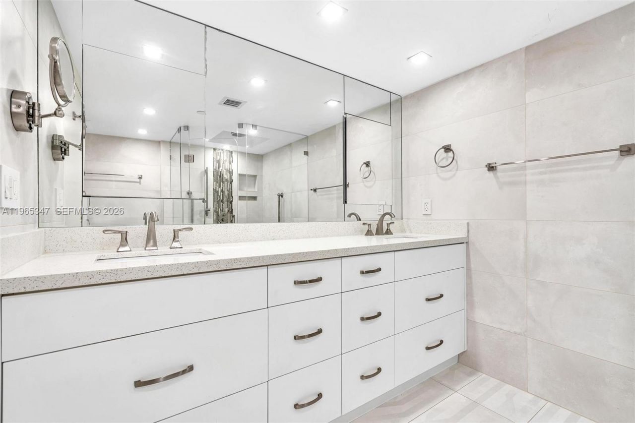 4000 Towerside Ter , Unit TS9, Miami, FL 33138 Photo