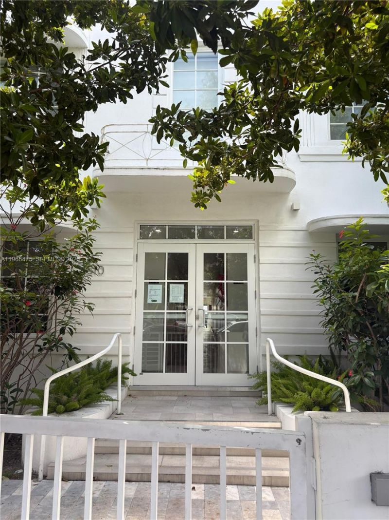 1610 Euclid Ave, Unit A105, Miami Beach, FL 33139 Photo