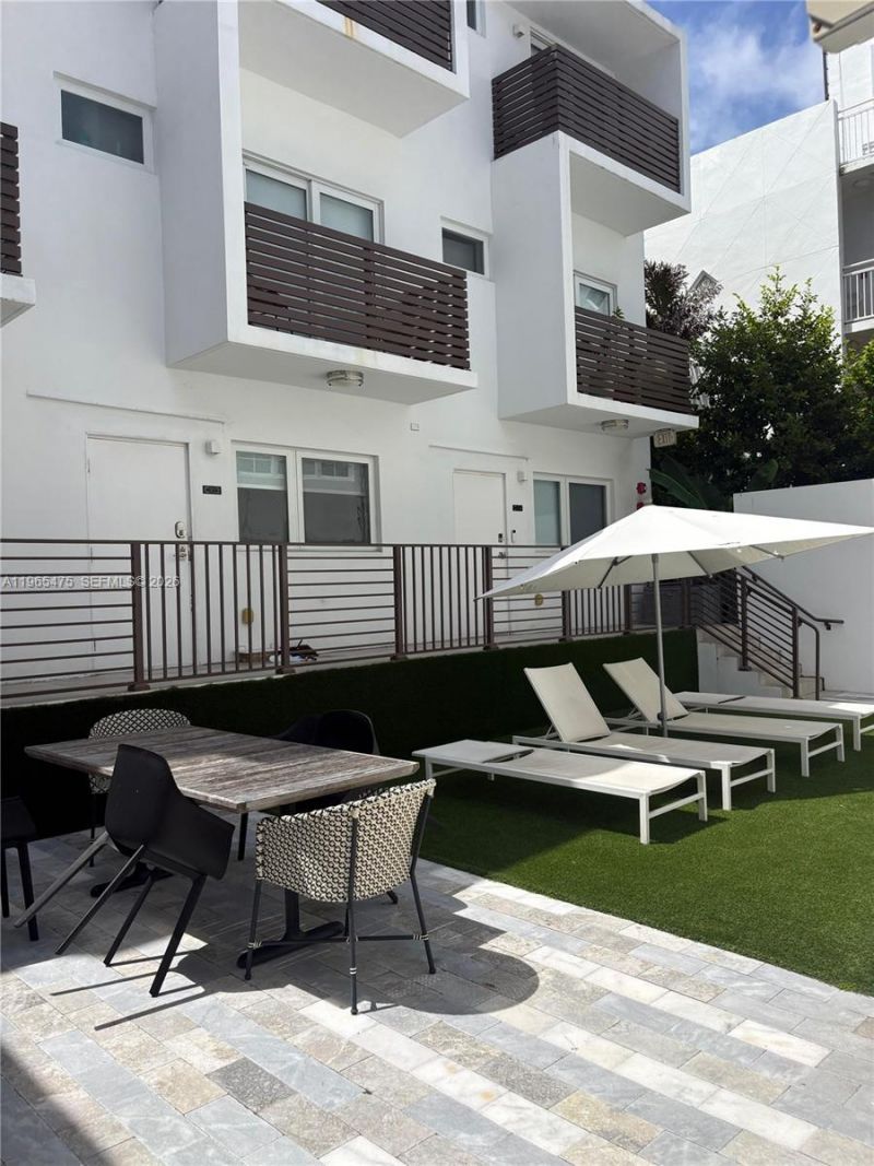 1610 Euclid Ave, Unit A105, Miami Beach, FL 33139 Photo