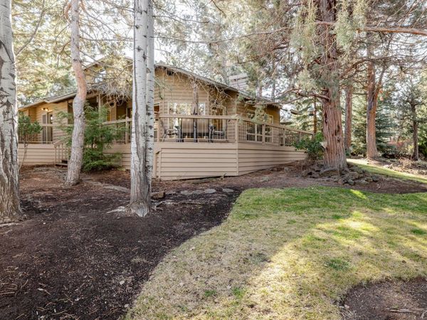3123 NW Clubhouse Drive, Bend, OR 97703
