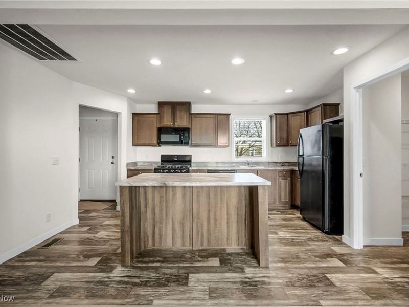 348 Robin Drive, Elyria, OH 44035 Photo 19