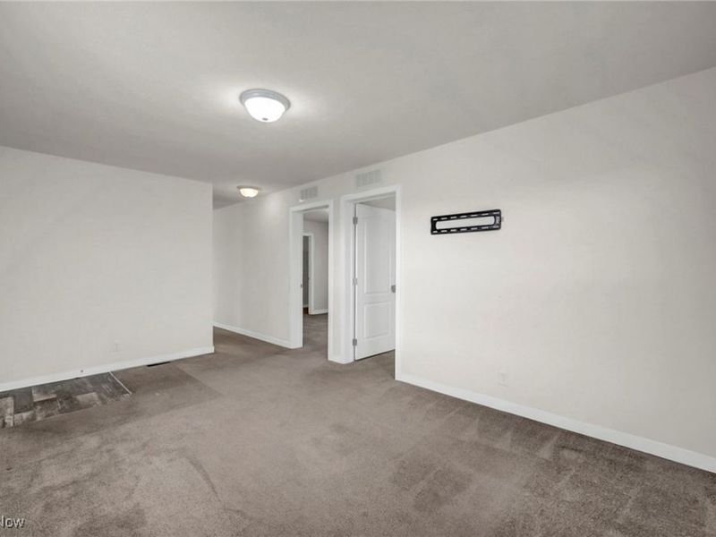 348 Robin Drive, Elyria, OH 44035 Photo 26