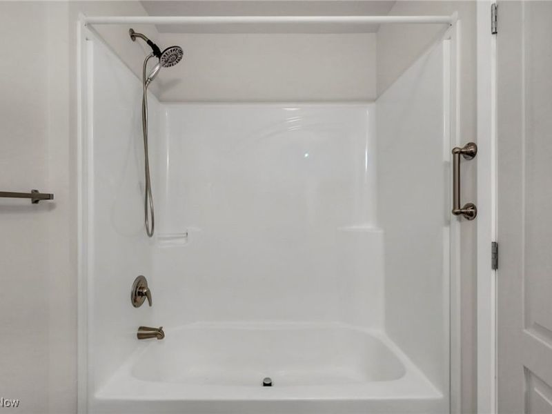 348 Robin Drive, Elyria, OH 44035 Photo 38