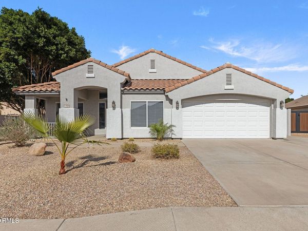 7908 W ROSE GARDEN Lane, Peoria, AZ 85382