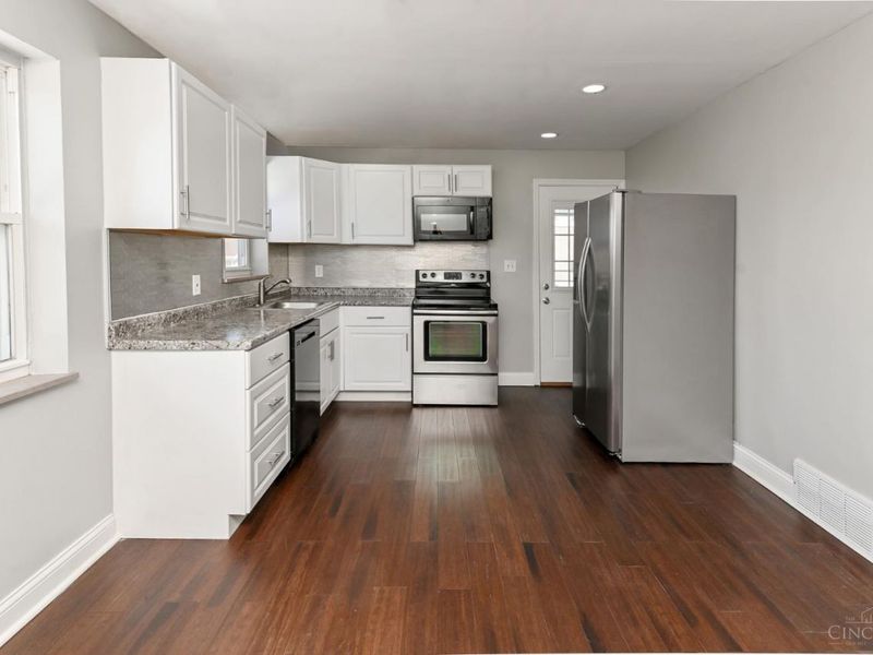 9981 Skyridge Drive, Colerain Township, OH 45252 Photo 9