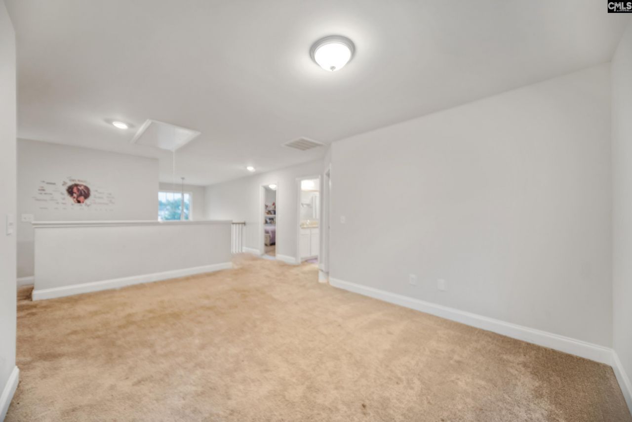 140 Ellie Lane  Photo 15