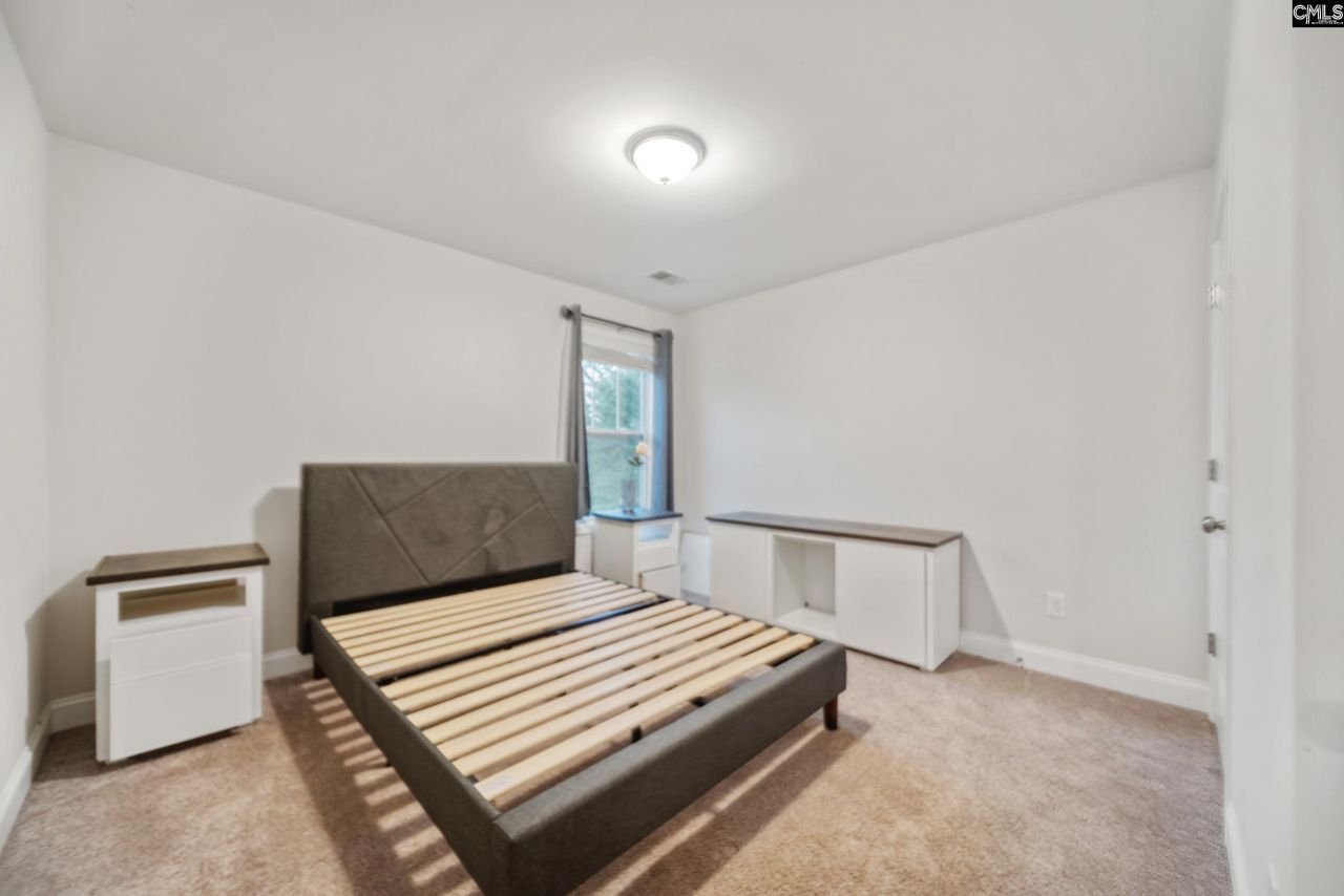 140 Ellie Lane  Photo 16