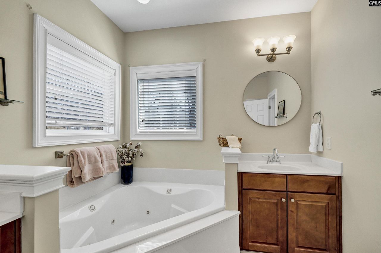 229 Dutchman Shores Circle Photo 13