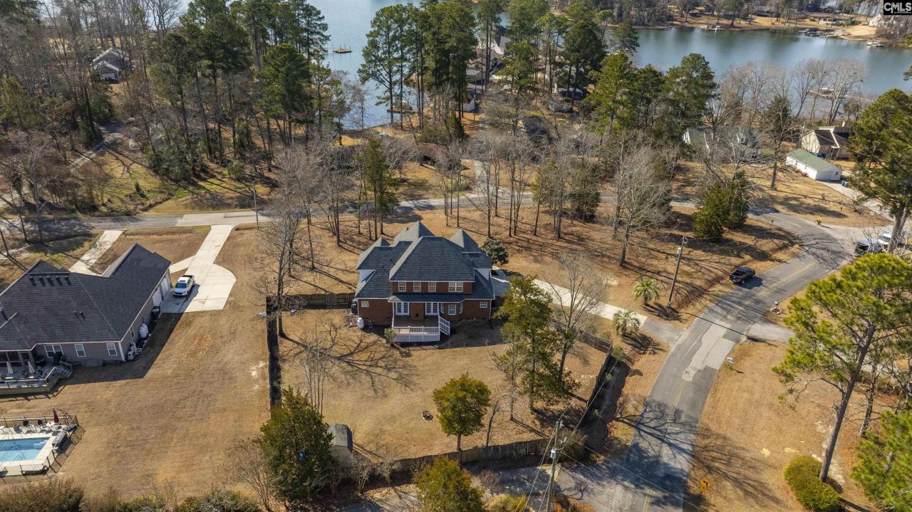 229 Dutchman Shores Circle Photo 27