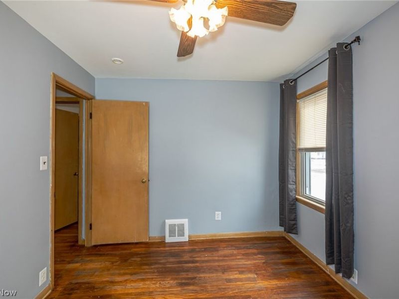 157 Flora Drive, Bedford, OH 44146 Photo 8