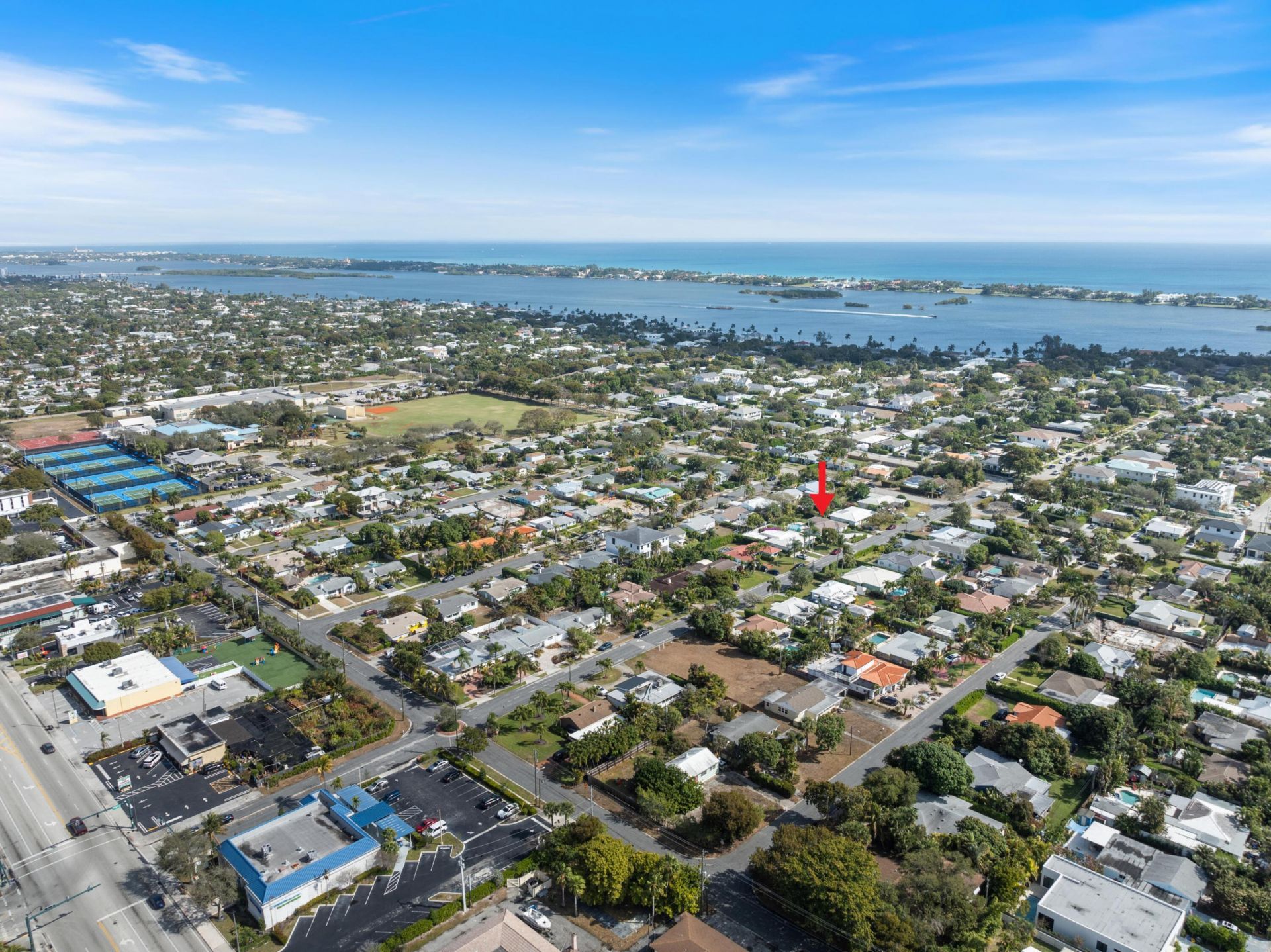 333 Alhambra Place, West Palm Beach, FL 33405 Photo