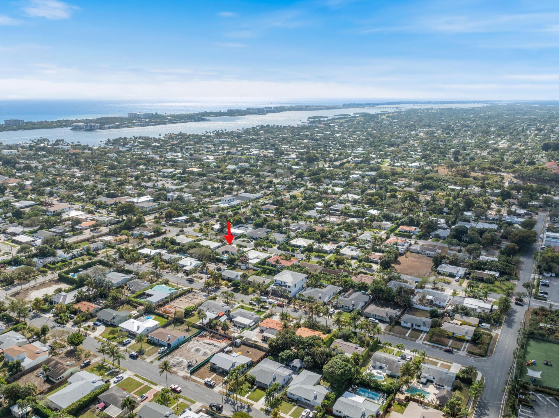 333 Alhambra Place, West Palm Beach, FL 33405 Photo