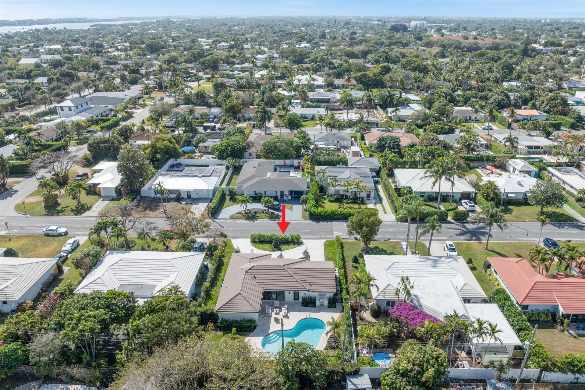 333 Alhambra Place, West Palm Beach, FL 33405 Photo