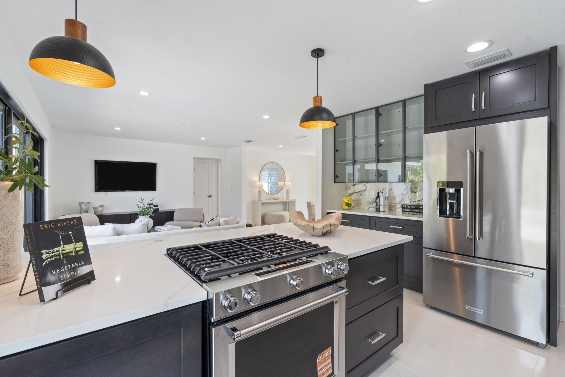 333 Alhambra Place, West Palm Beach, FL 33405 Photo