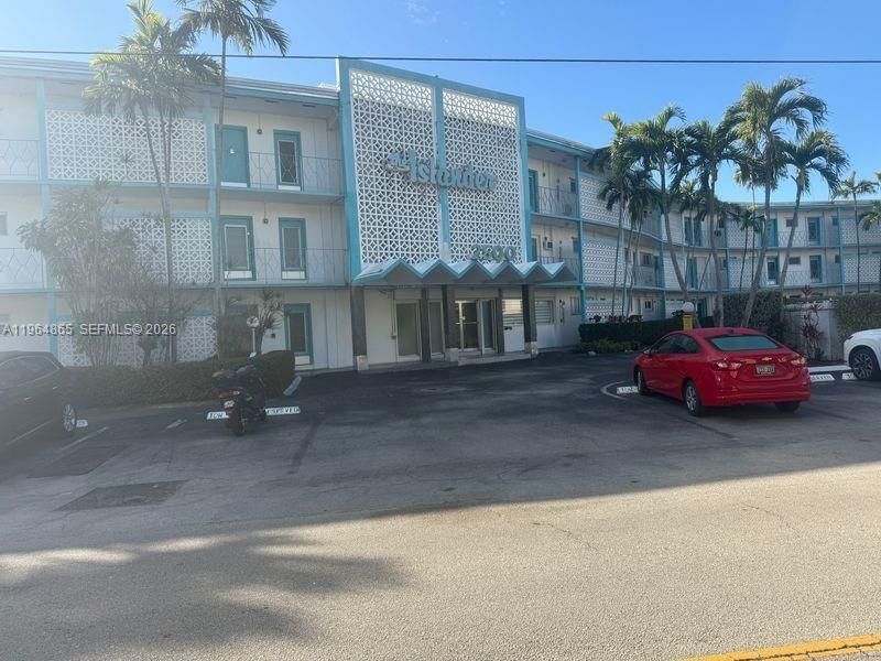 2500 Diana Dr, Unit 107, Hallandale Beach, FL 33009 Photo