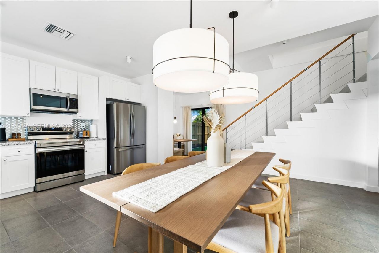 18700 SW 117th Ave , Miami, FL 33177 Photo