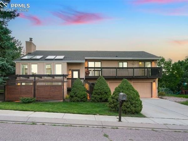 11 Kreg Lane, Manitou Springs, CO 80829