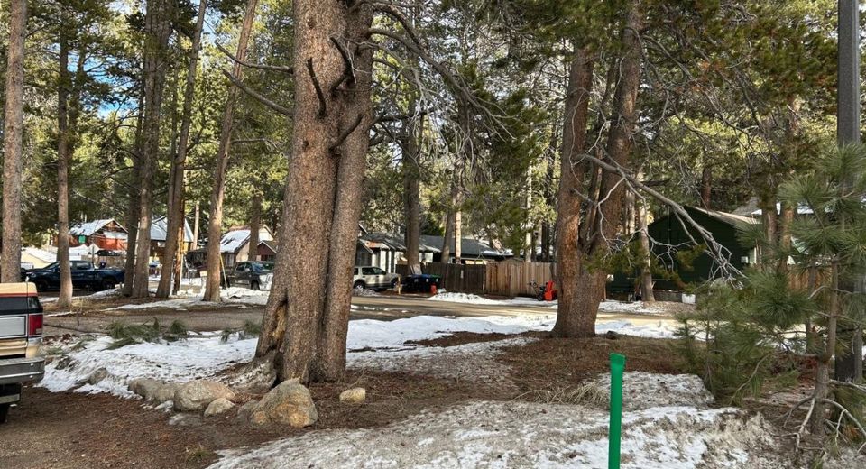 1091 Sierra Boulevard, South Lake Tahoe, CA 96150 Photo