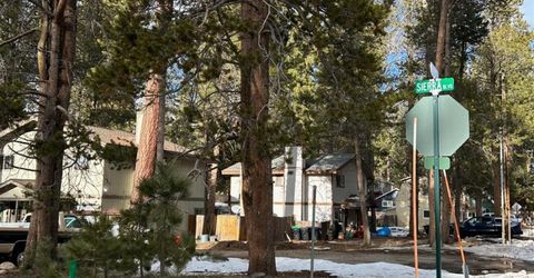 1091 Sierra Boulevard, South Lake Tahoe, CA 96150 Photo