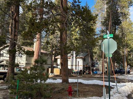 1091 Sierra Boulevard, South Lake Tahoe, CA 96150 Photo