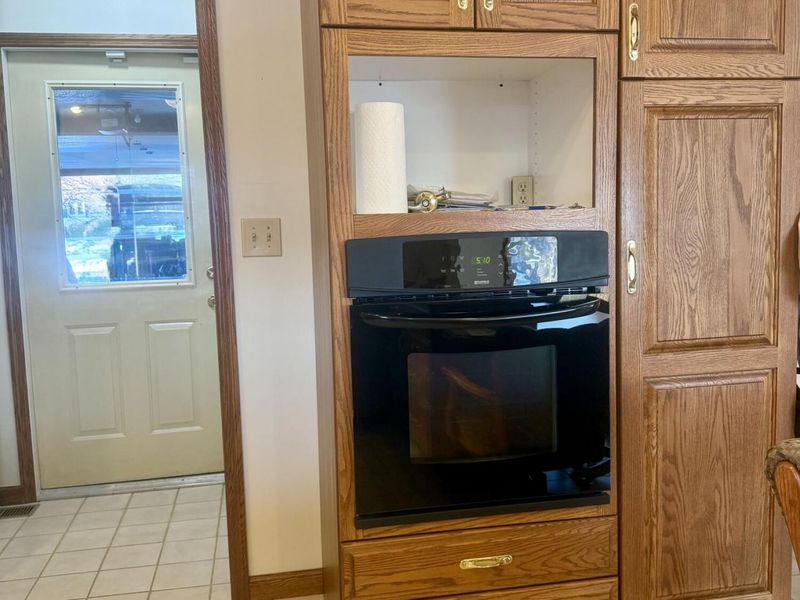 821 Helen Drive, Wapakoneta, OH 45895 Photo 11