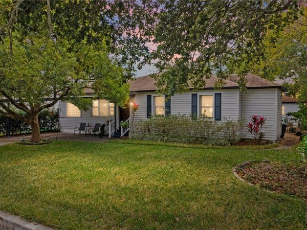 3704 W PLATT STREET, TAMPA, FL 33609