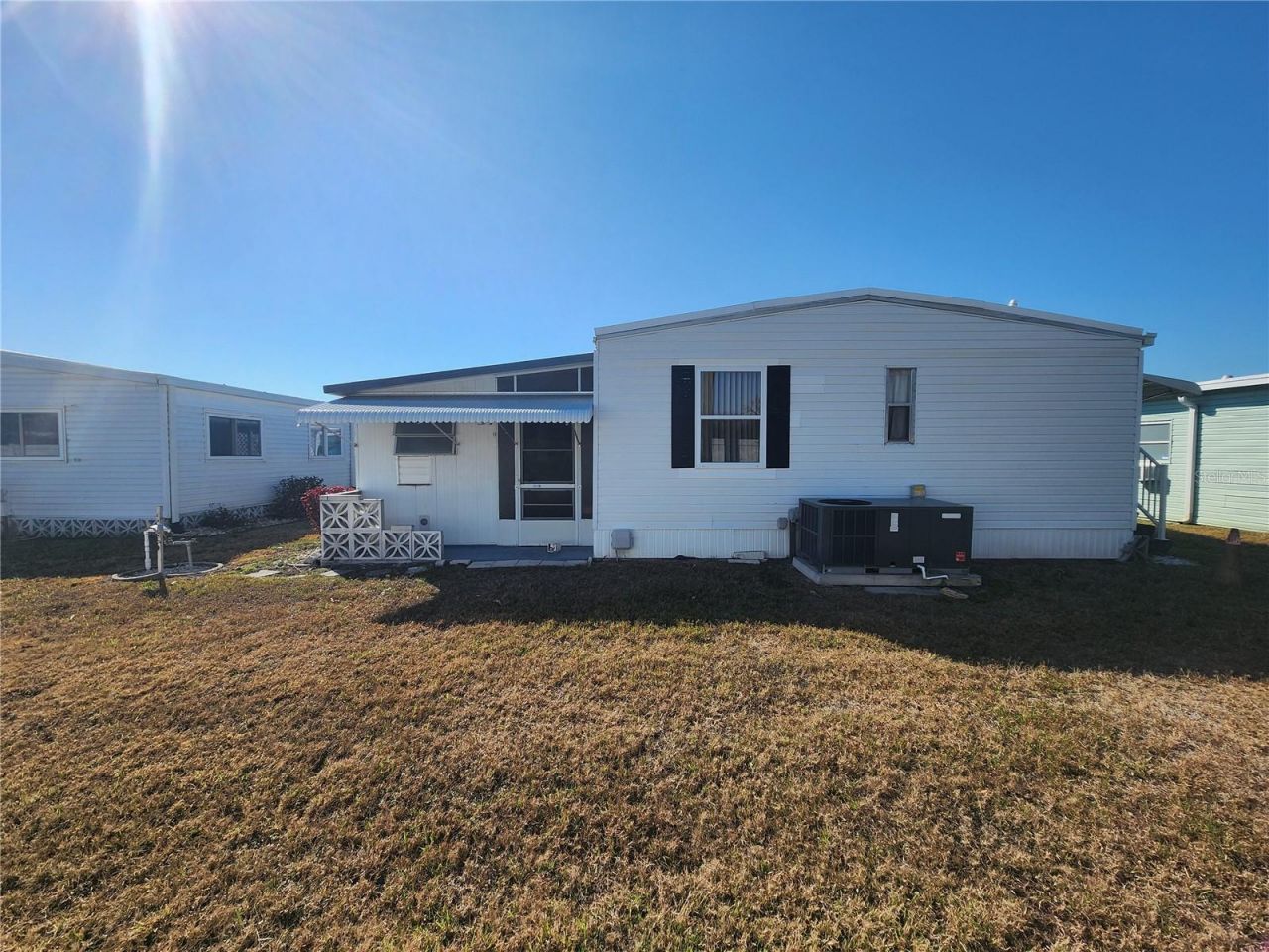 808 53rd Avenue E, Unit 19, Bradenton, FL 34203 Photo