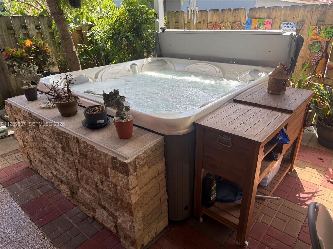 5320 NW 190th St , Miami Gardens, FL 33055 Photo