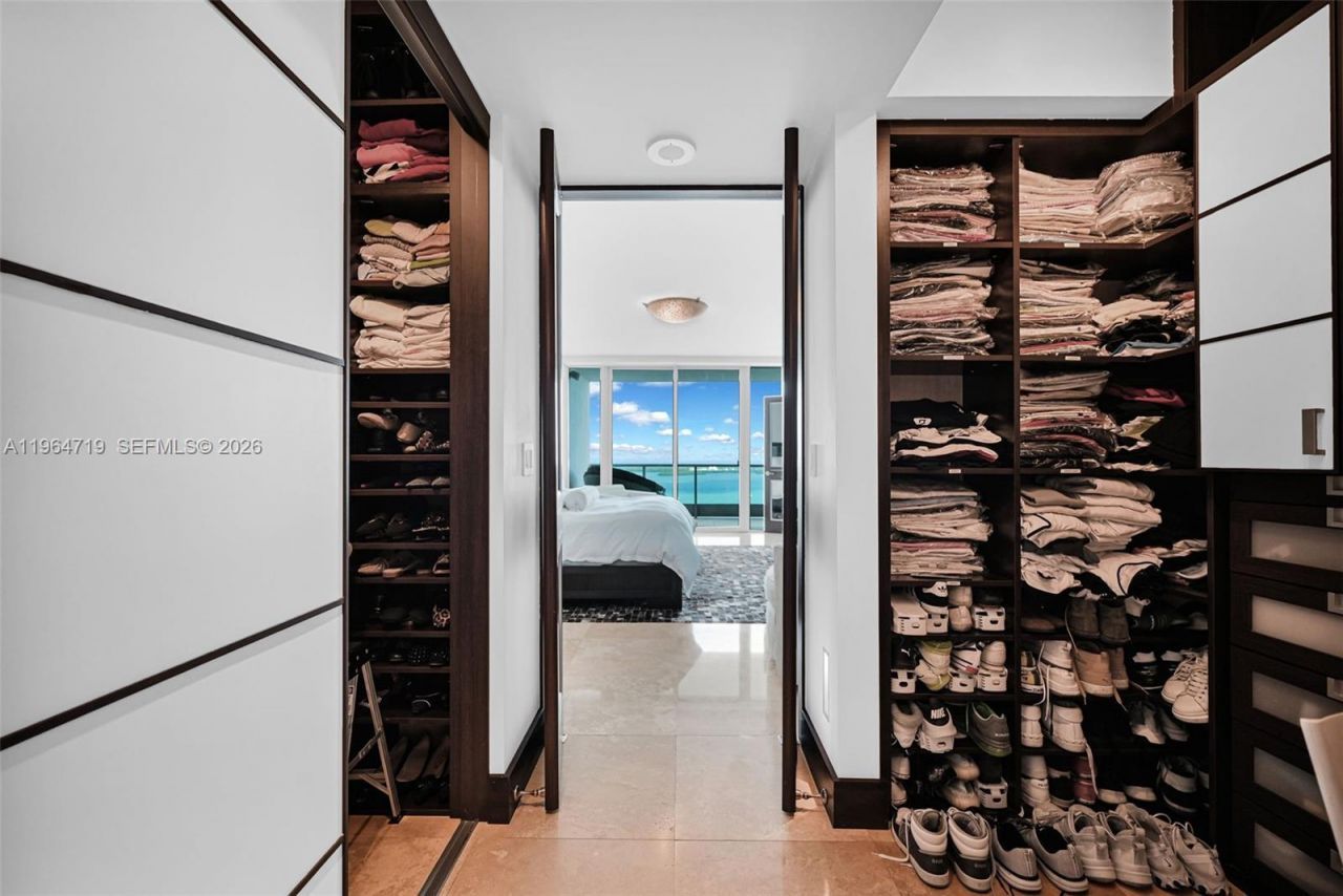 1331 Brickell Bay Dr, Unit 3607, Miami, FL 33131 Photo