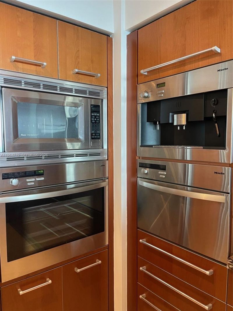 1331 Brickell Bay Dr, Unit 3607, Miami, FL 33131 Photo