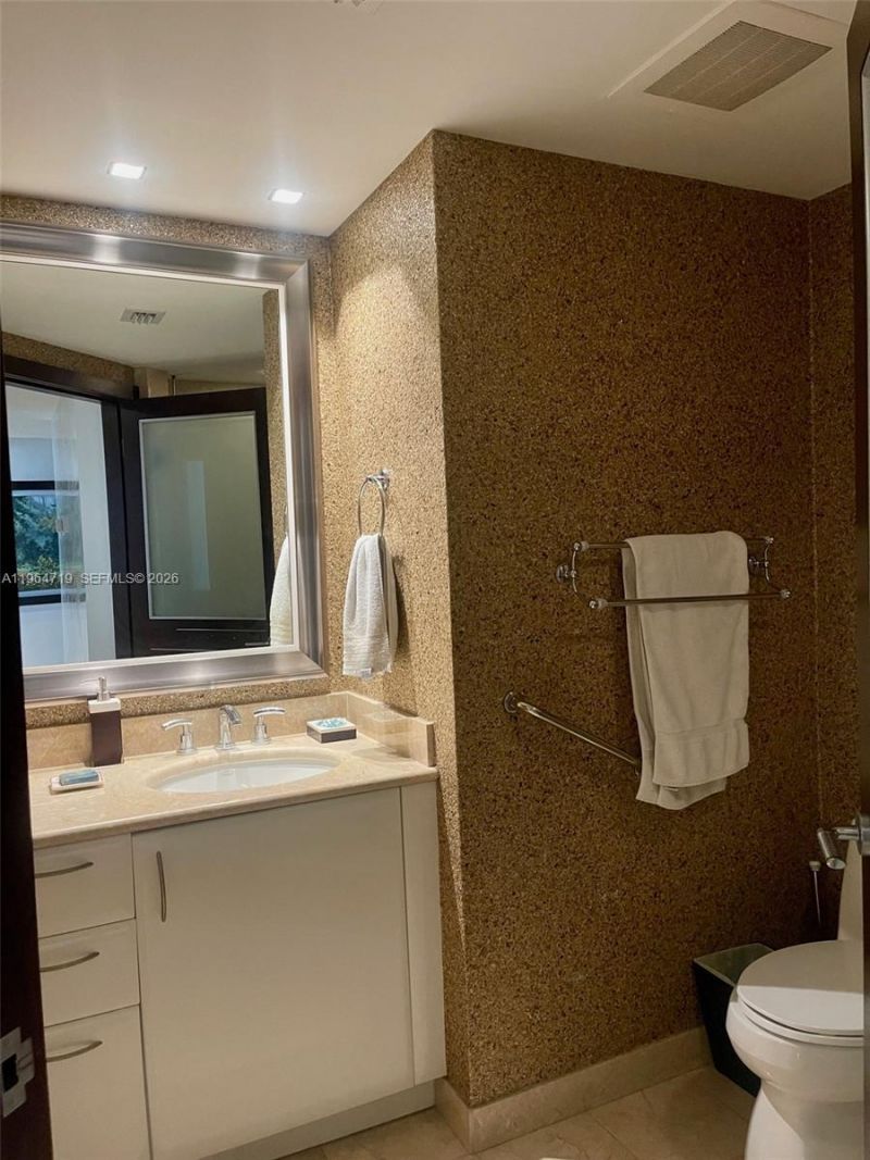 1331 Brickell Bay Dr, Unit 3607, Miami, FL 33131 Photo