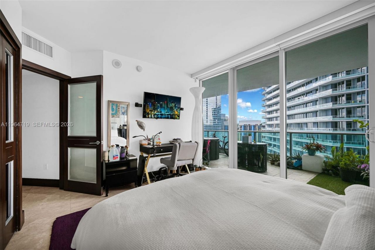 1331 Brickell Bay Dr, Unit 3607, Miami, FL 33131 Photo