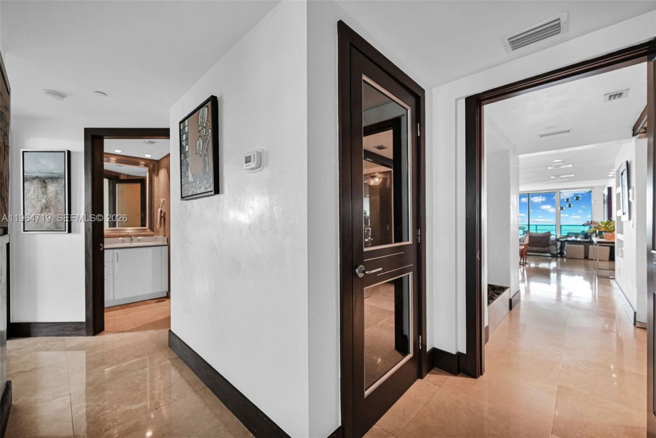 1331 Brickell Bay Dr, Unit 3607, Miami, FL 33131 Photo