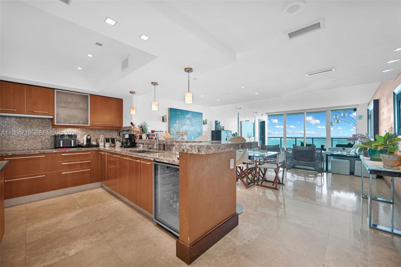 1331 Brickell Bay Dr, Unit 3607, Miami, FL 33131 Photo