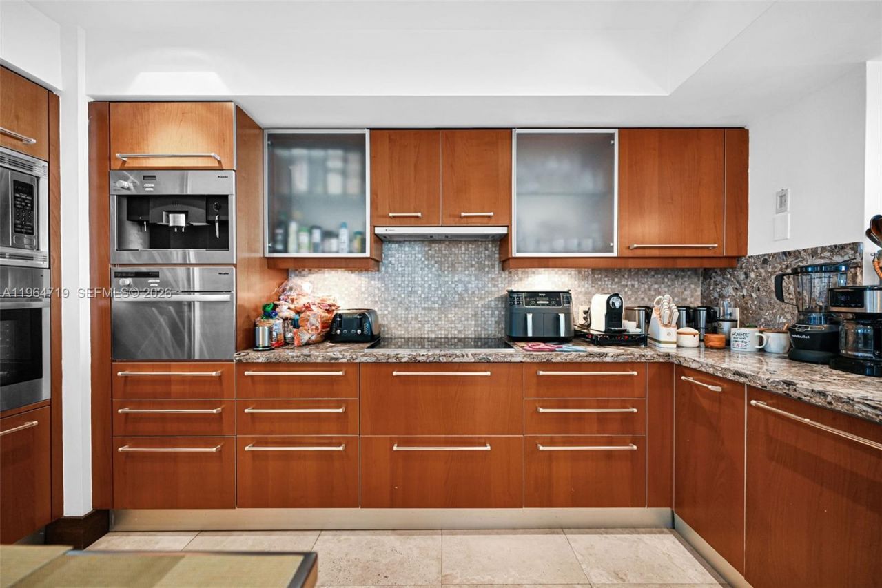 1331 Brickell Bay Dr, Unit 3607, Miami, FL 33131 Photo