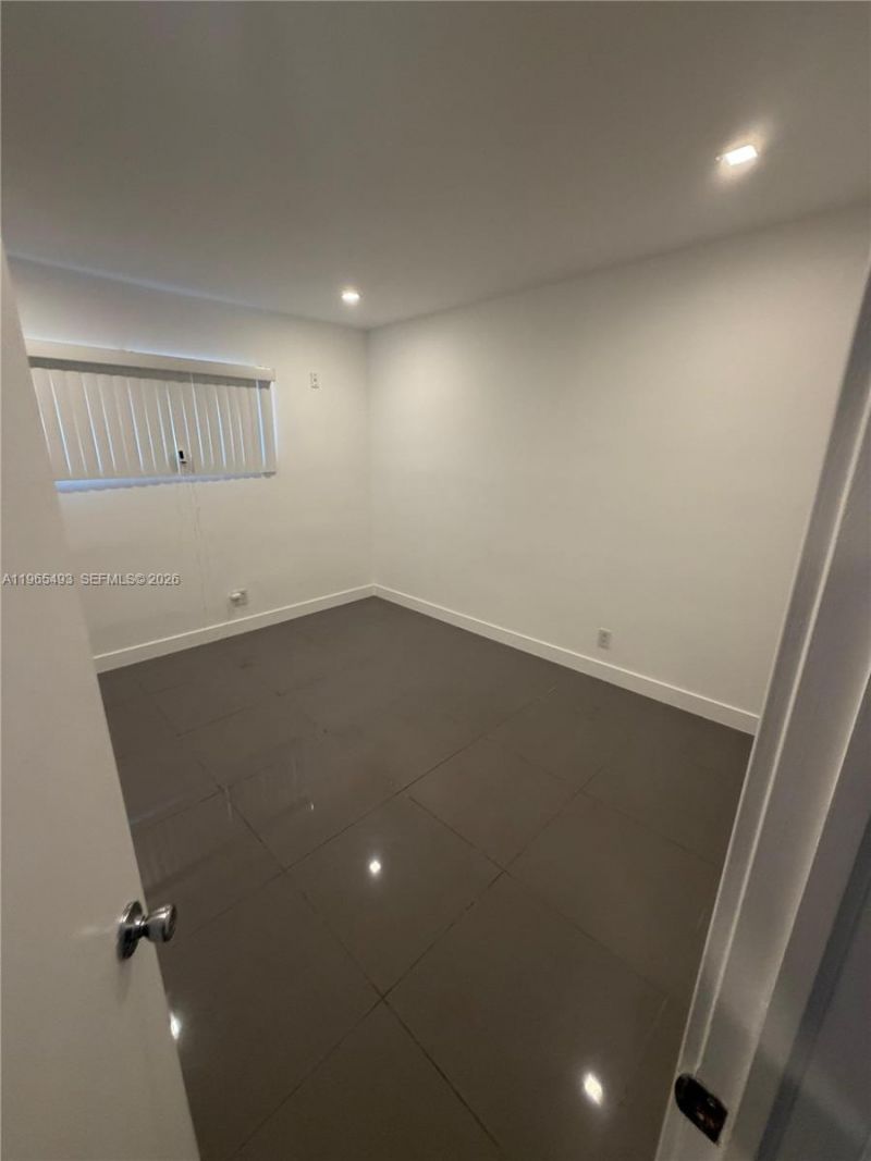 13105 Ixora Ct, Unit 107, North Miami, FL 33181 Photo