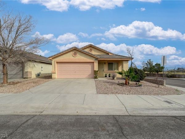 3900 Golden Glaze Street, Las Vegas, NV 89129