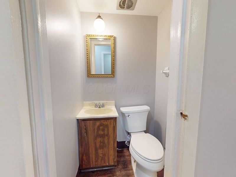 4723 Tarryton Court S, Unit 14E, Columbus, OH 43228 Photo 11