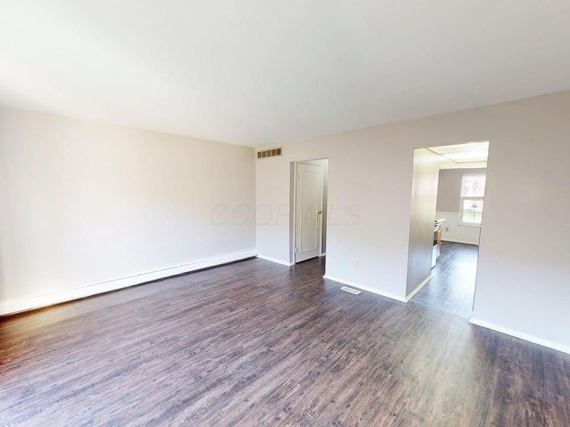 4723 Tarryton Court S, Unit 14E, Columbus, OH 43228 Photo 9