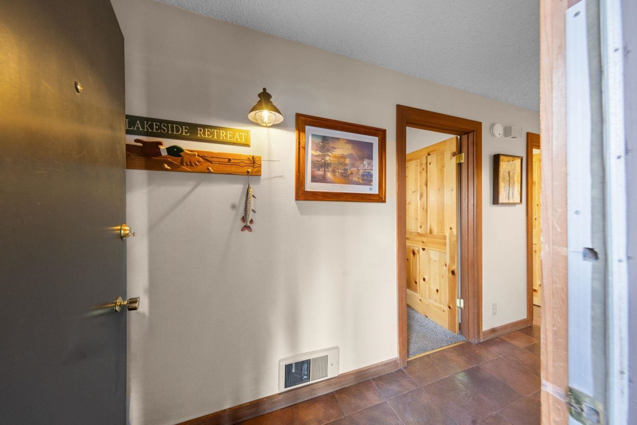 270 North Lake Boulevard, Tahoe City, CA 96145 Photo