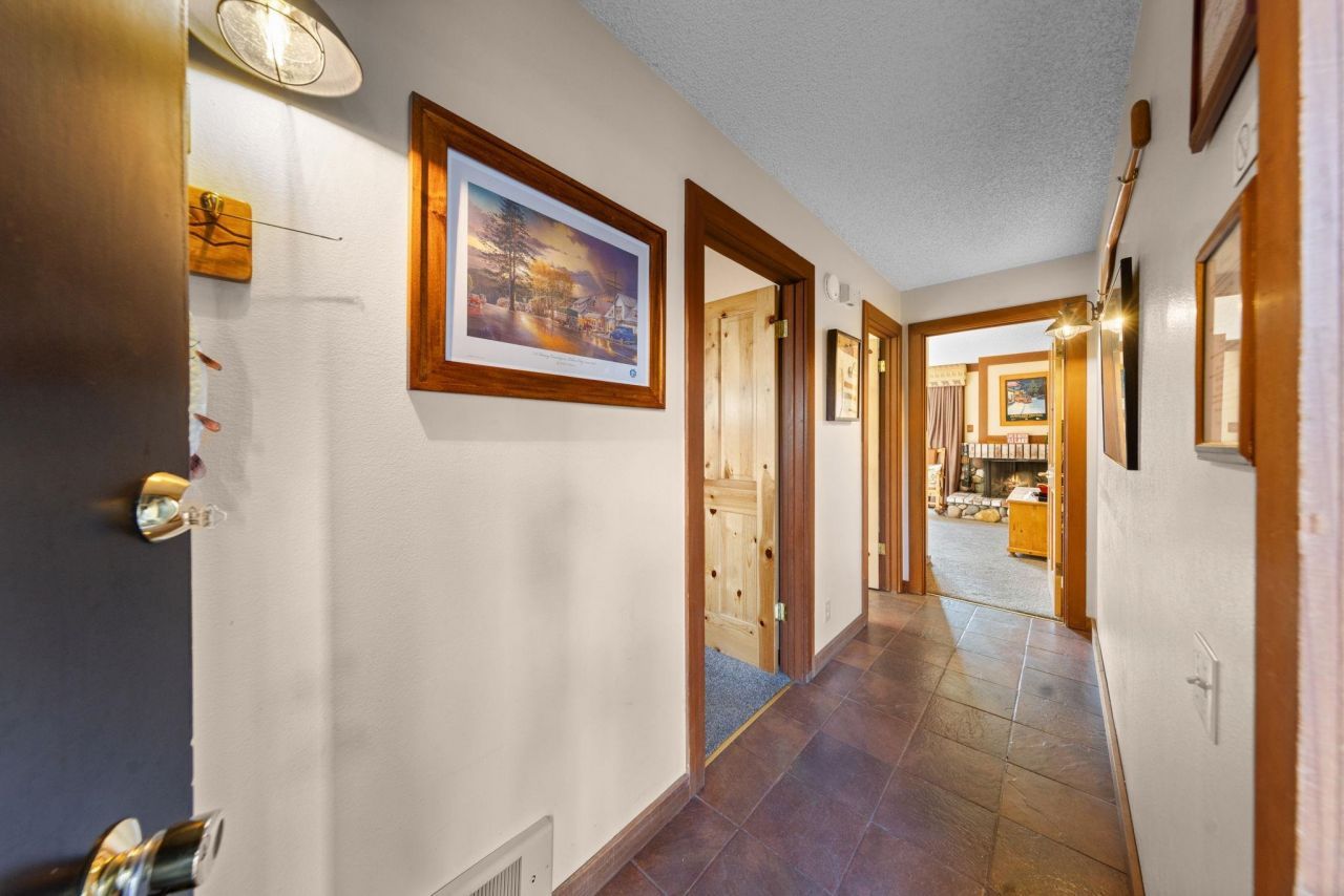 270 North Lake Boulevard, Tahoe City, CA 96145 Photo