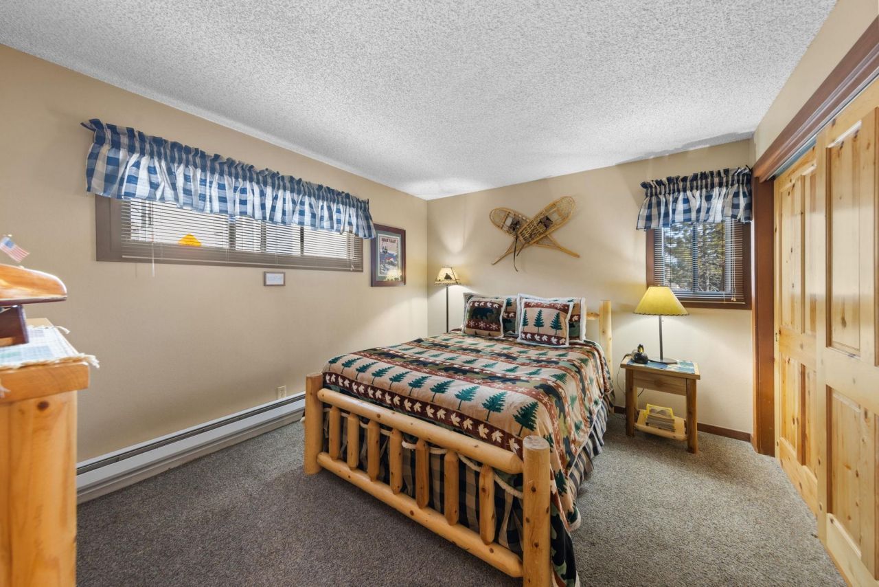 270 North Lake Boulevard, Tahoe City, CA 96145 Photo