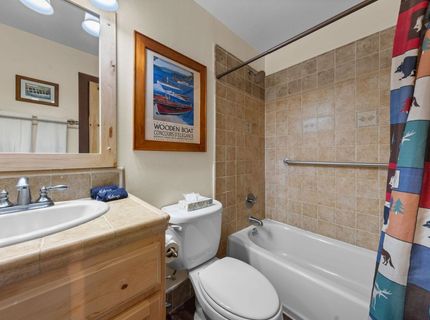270 North Lake Boulevard, Tahoe City, CA 96145 Photo