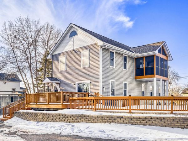 401 Highway 7, Excelsior, MN 55331