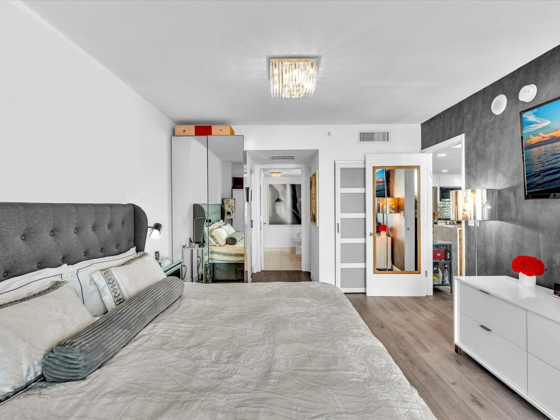 665 NE 25th Street, Unit 2403, Miami, FL 33137 Photo