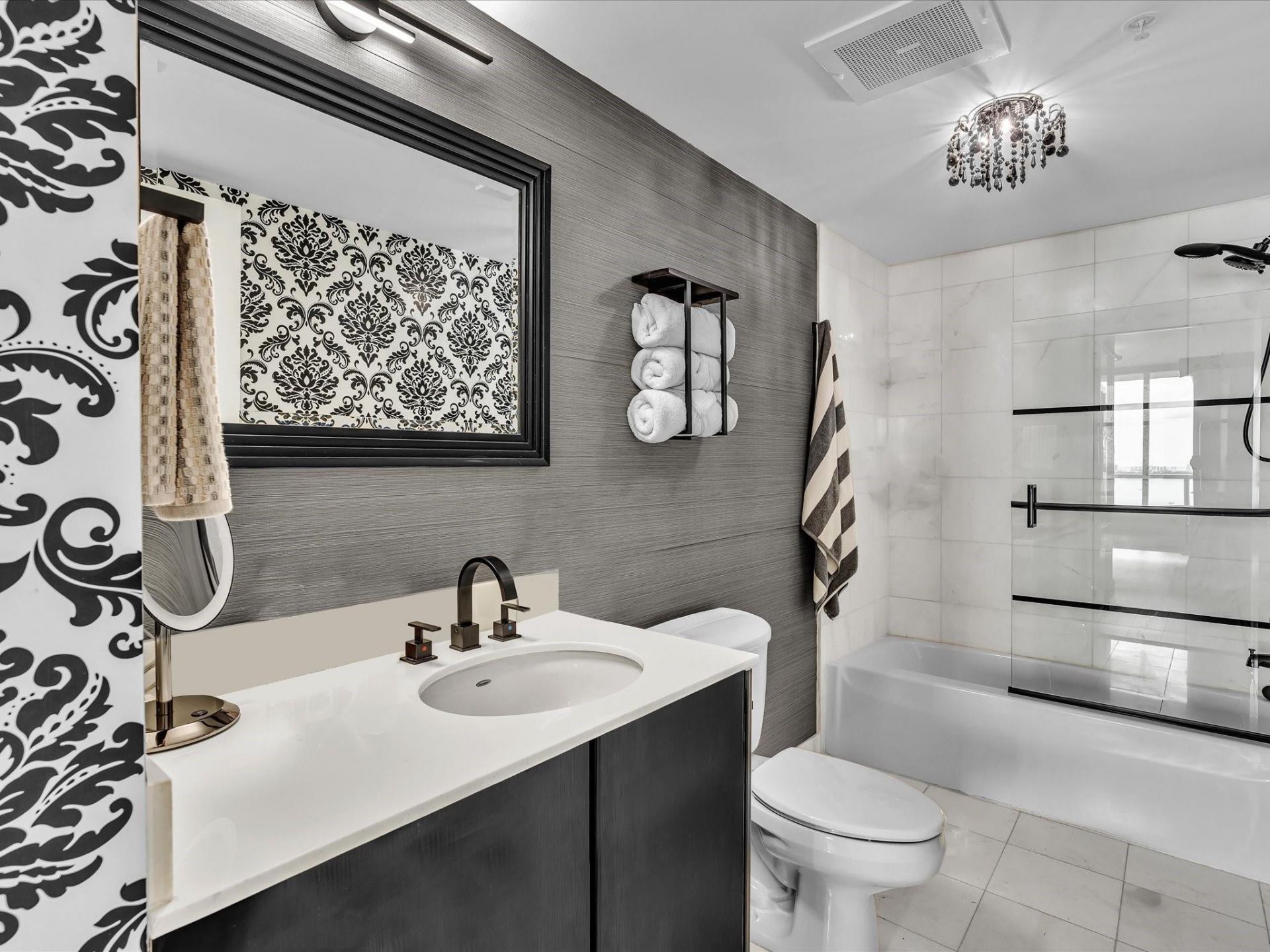 665 NE 25th Street, Unit 2403, Miami, FL 33137 Photo