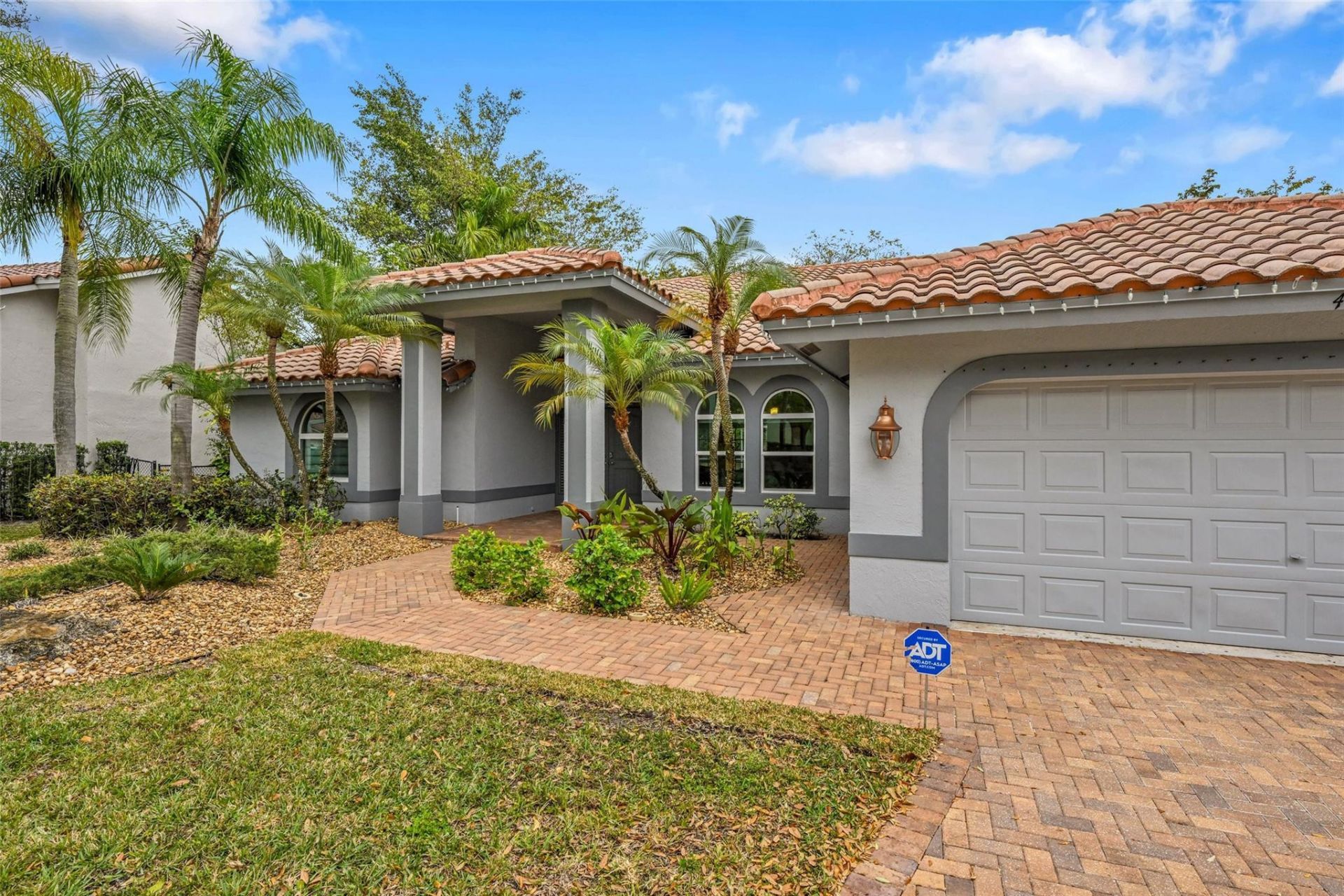 4911 NW 103rd Avenue, Coral Springs, FL 33076 Photo