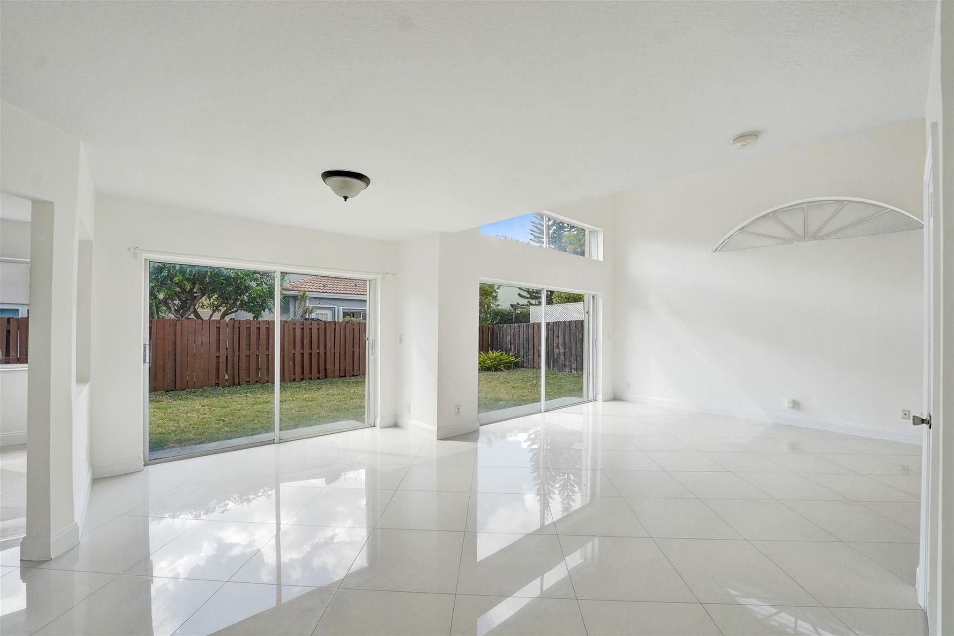 11208 Rhapsody Road, Hollywood, FL 33026 Photo