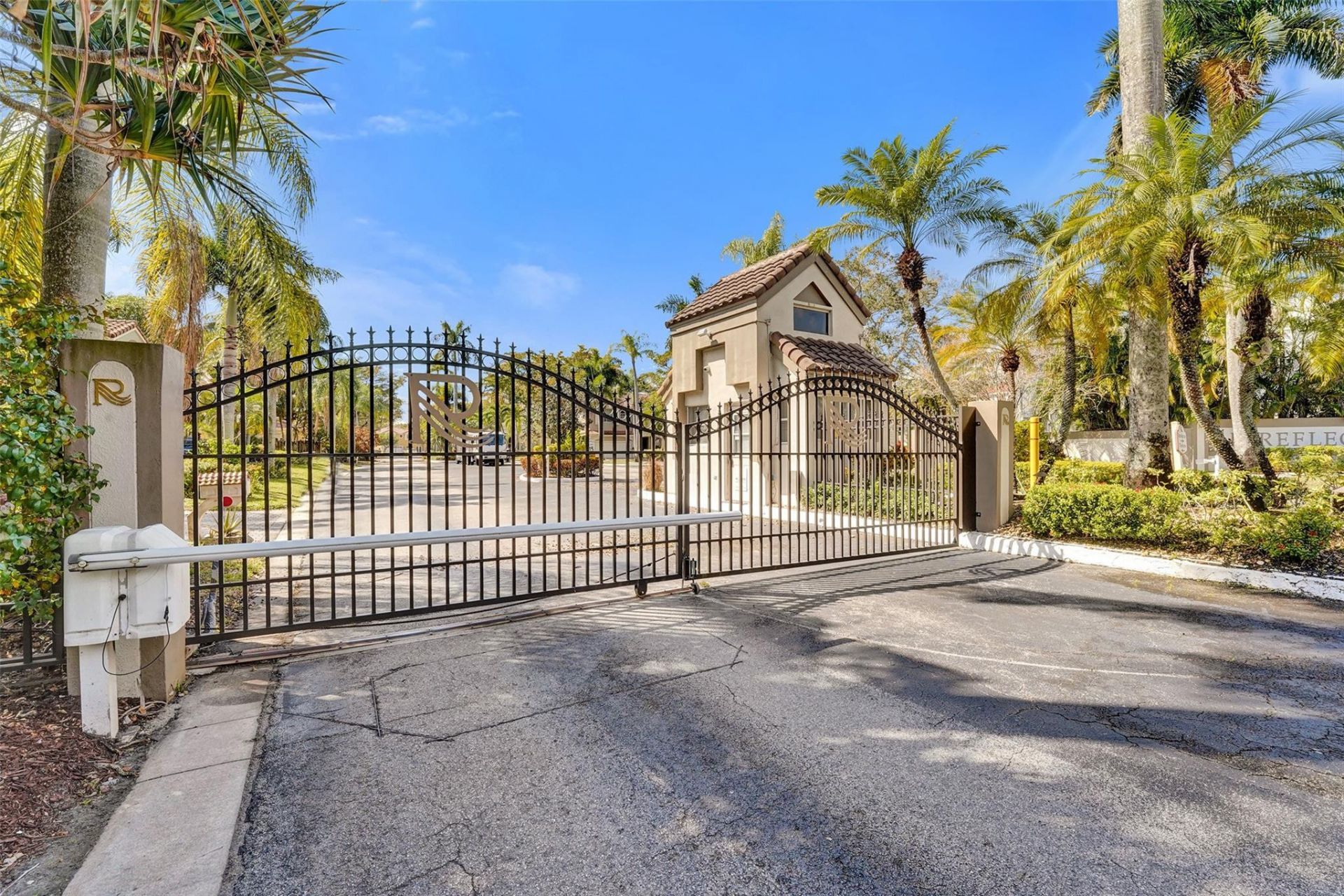 11208 Rhapsody Road, Hollywood, FL 33026 Photo